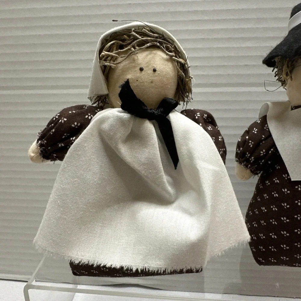 Handcrafted‎ Pilgrim Couple Shelf Sitters Thanksgiving Harvest Country Decor